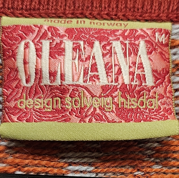 Oleana NWT M Wool Cardigan - Picture 5 of 9